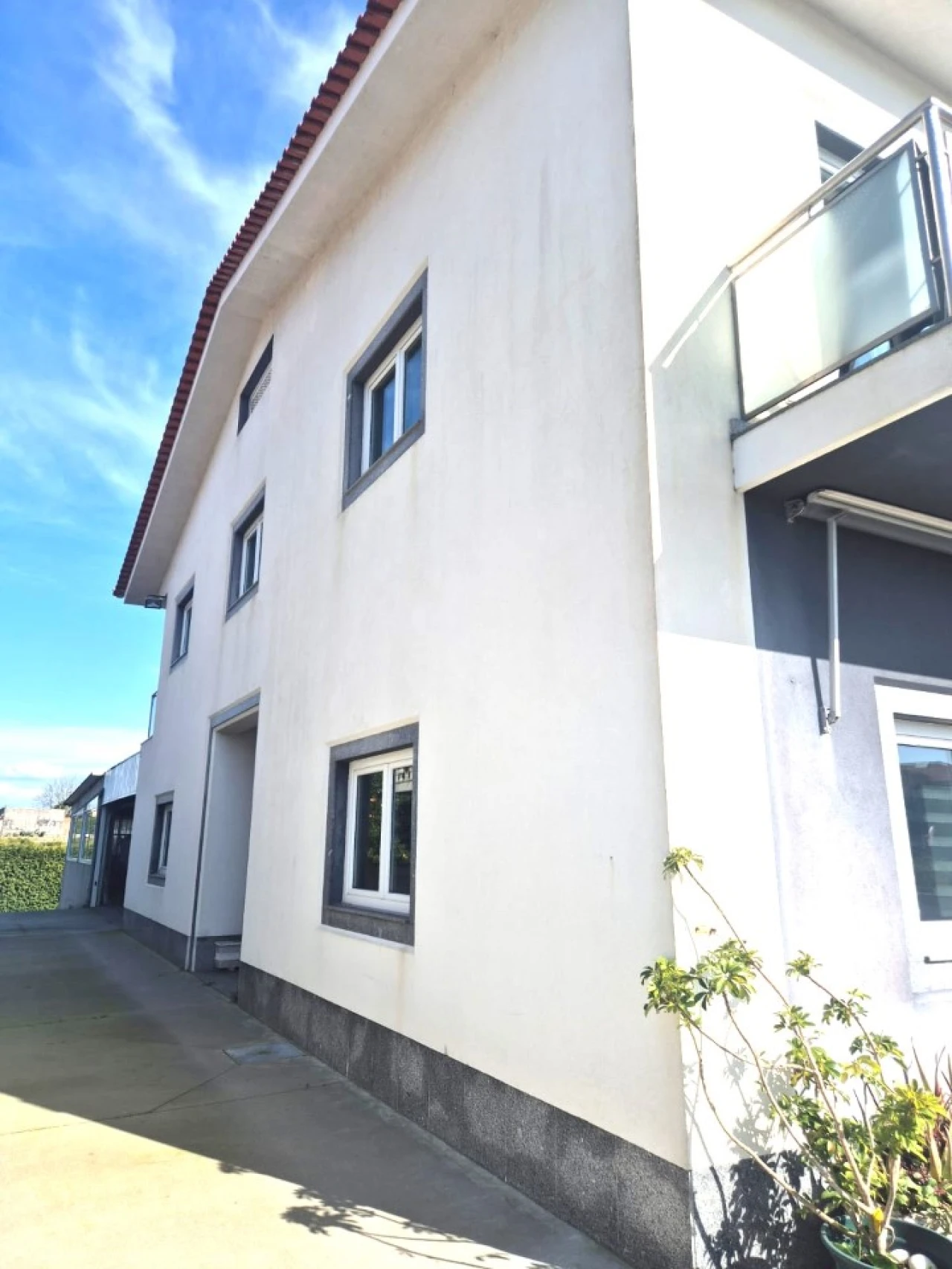 Moradia T4 para Venda em Rio Mau e Arcos Foto 2