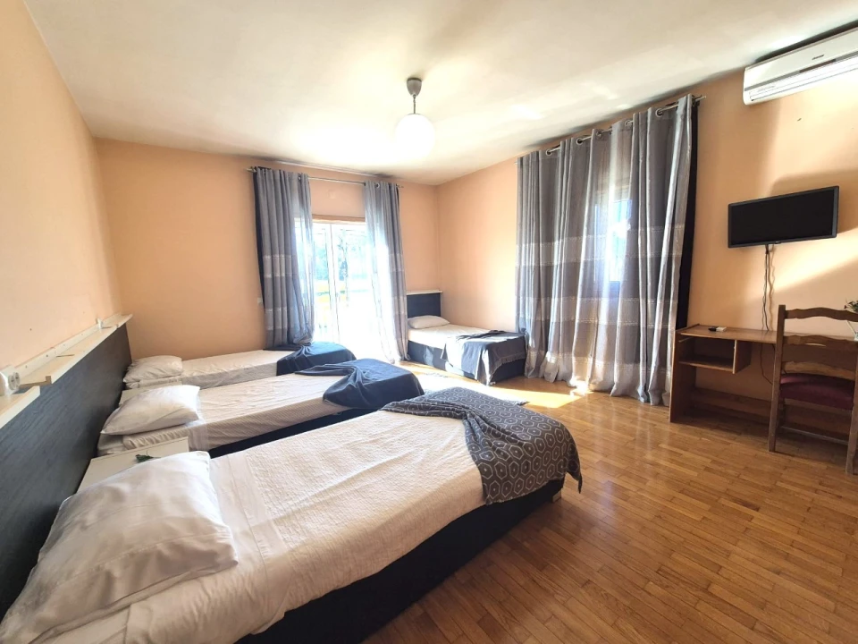 Moradia T4 para Venda em Rio Mau e Arcos Foto 14