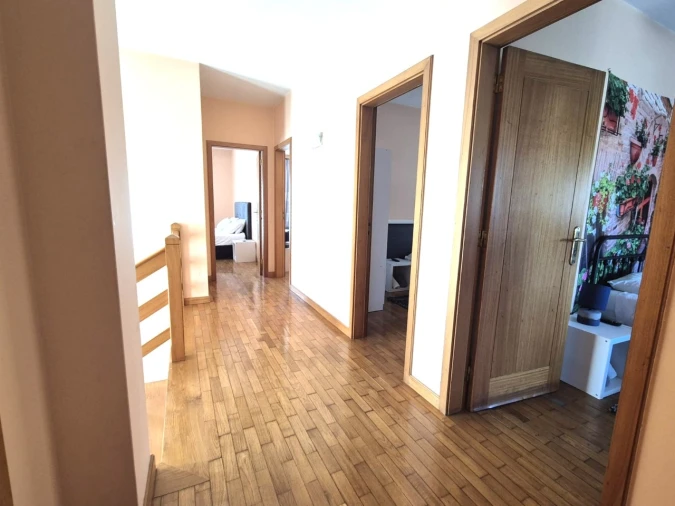 Moradia T4 para Venda em Rio Mau e Arcos Foto 24