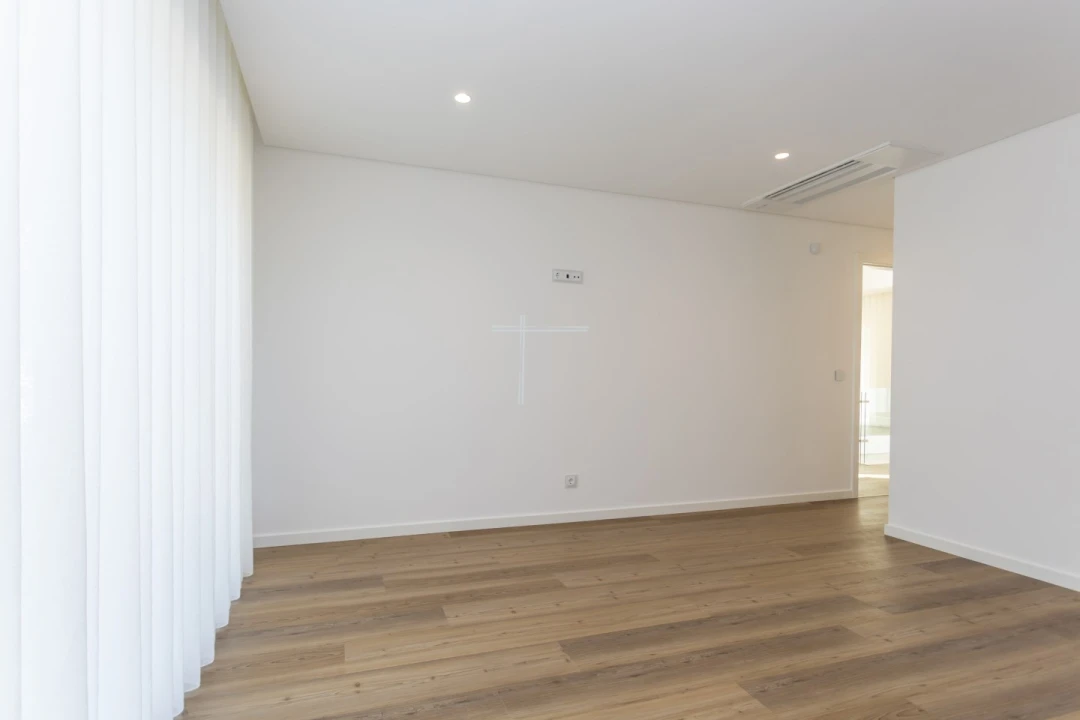 Moradia T5 para Venda em Charneca de Caparica e Sobreda Foto 47