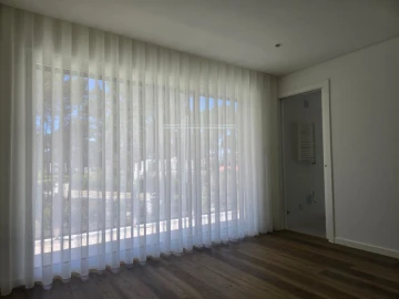 Moradia T5 para Venda em Charneca de Caparica e Sobreda