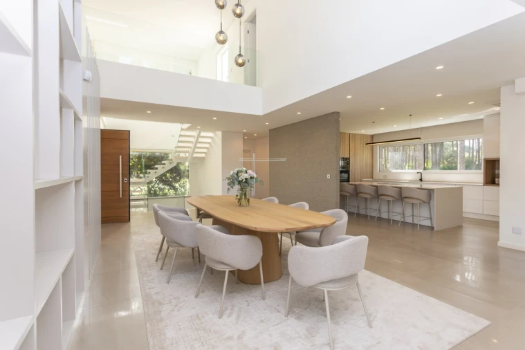 Moradia T5 para Venda em Charneca de Caparica e Sobreda Foto 18