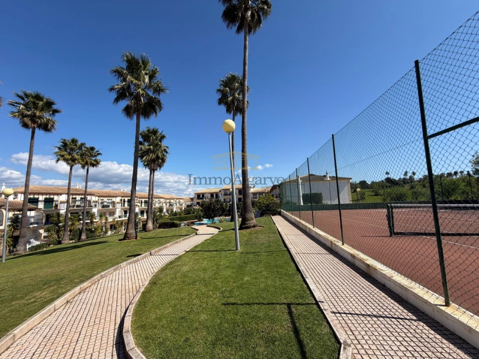 Apartamento T1 para Venda em Guia Foto 31