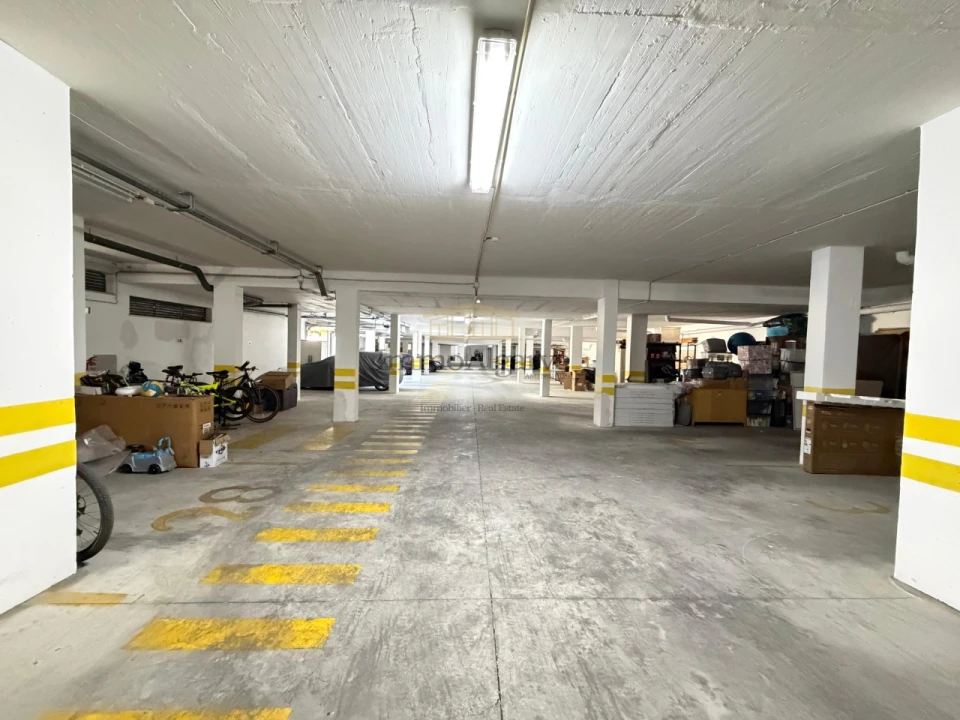 Apartamento T1 para Venda em Guia Foto 42