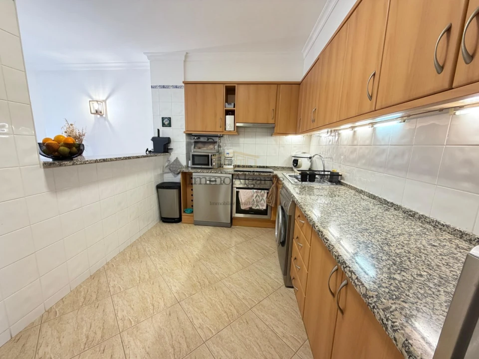 Apartamento T1 para Venda em Guia Foto 13