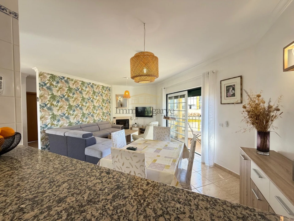 Apartamento T1 para Venda em Guia Foto 5