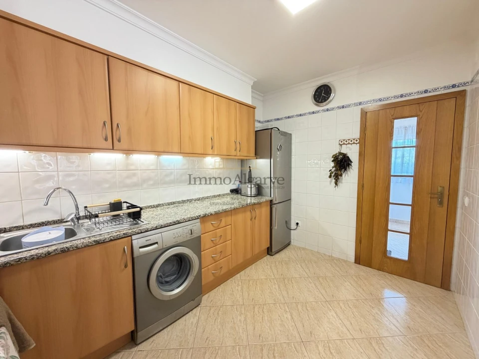 Apartamento T1 para Venda em Guia Foto 12