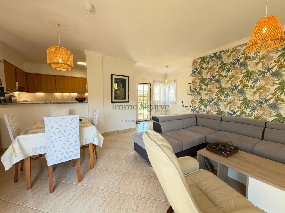 Apartamento T1 para Venda em Guia Foto 4