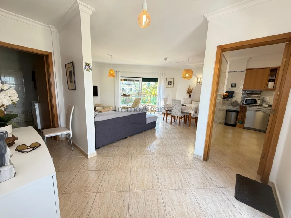 Apartamento T1 para Venda em Guia Foto 7