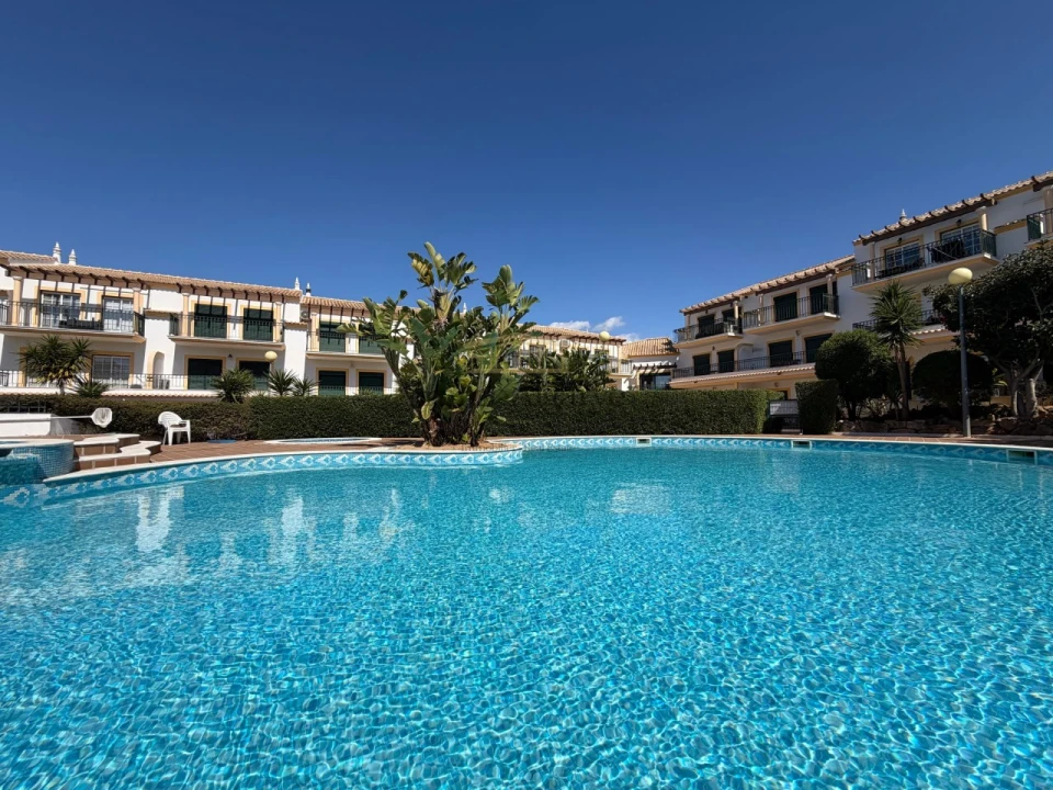 Apartamento T1 para Venda em Guia Foto 40