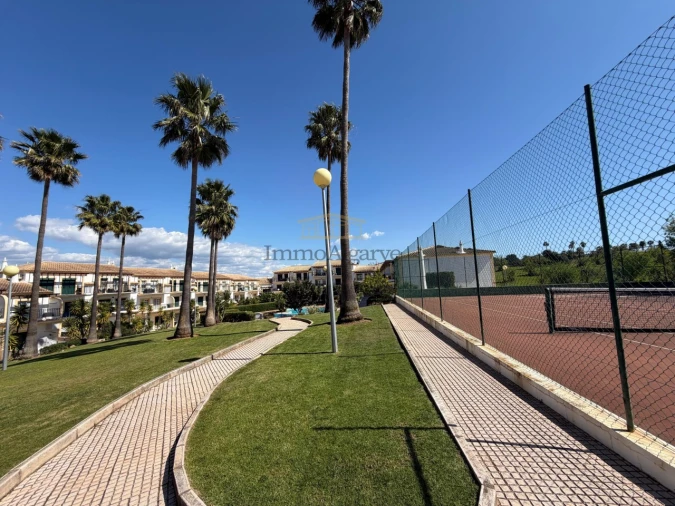 Apartamento T1 para Venda em Guia Foto 31