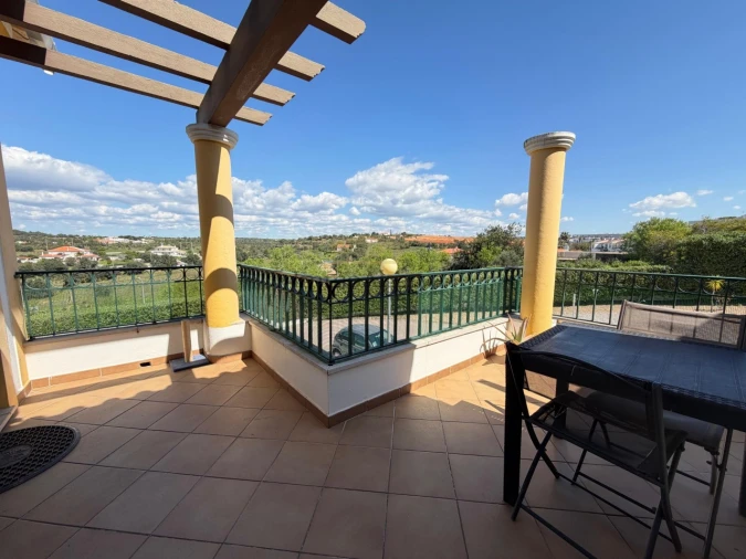 Apartamento T1 para Venda em Guia Foto 16