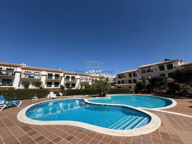 Apartamento T1 para Venda em Guia Foto 35