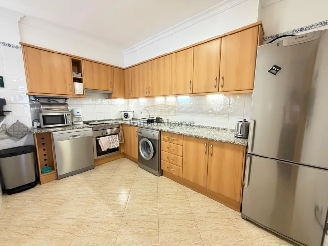 Apartamento T1 para Venda em Guia Foto 11