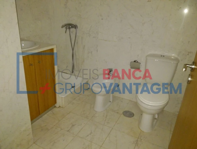 Apartamento T2 para Venda em Oliveira do Douro Foto 6