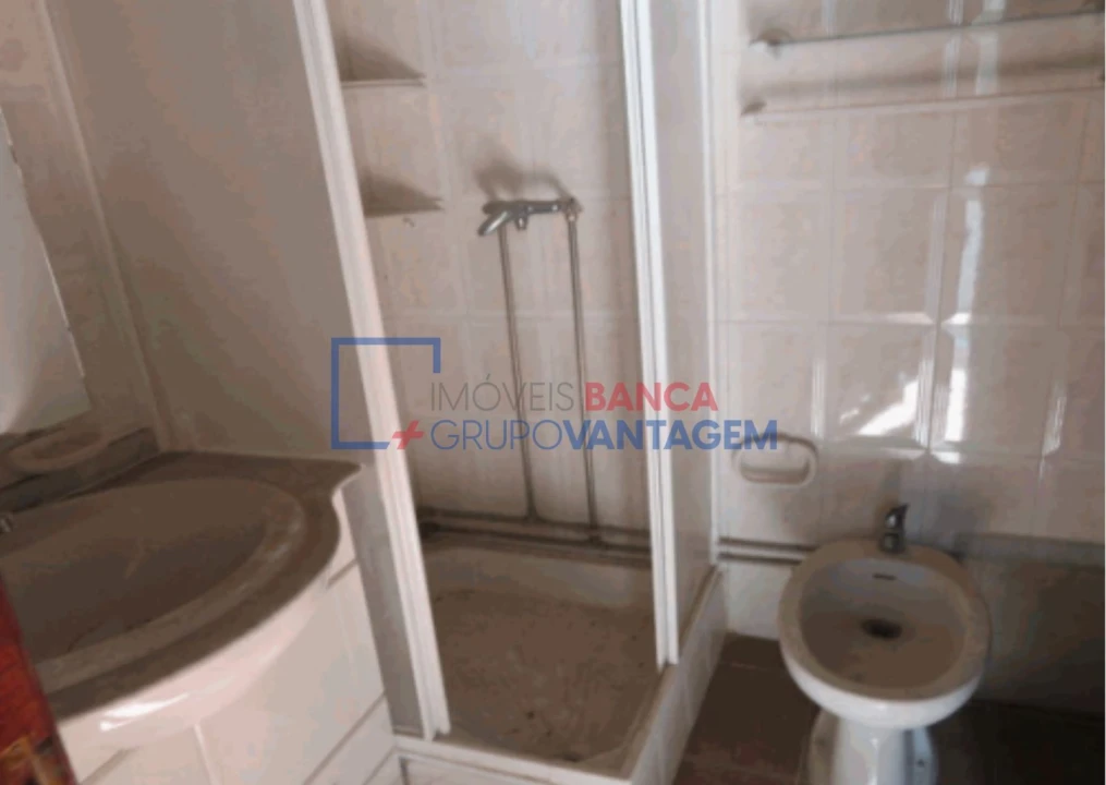 Moradia T3 para Venda em Miranda do Corvo Foto 11