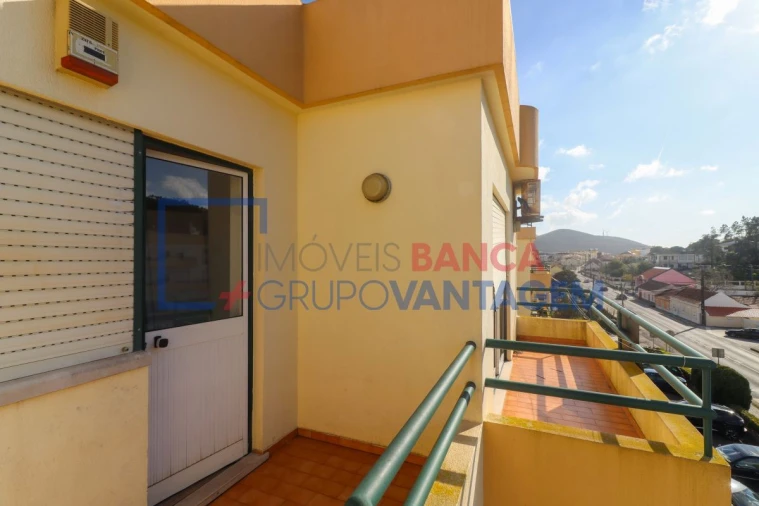 Apartamento T2 para Venda em Malveira e São Miguel de Alcainça Foto 12