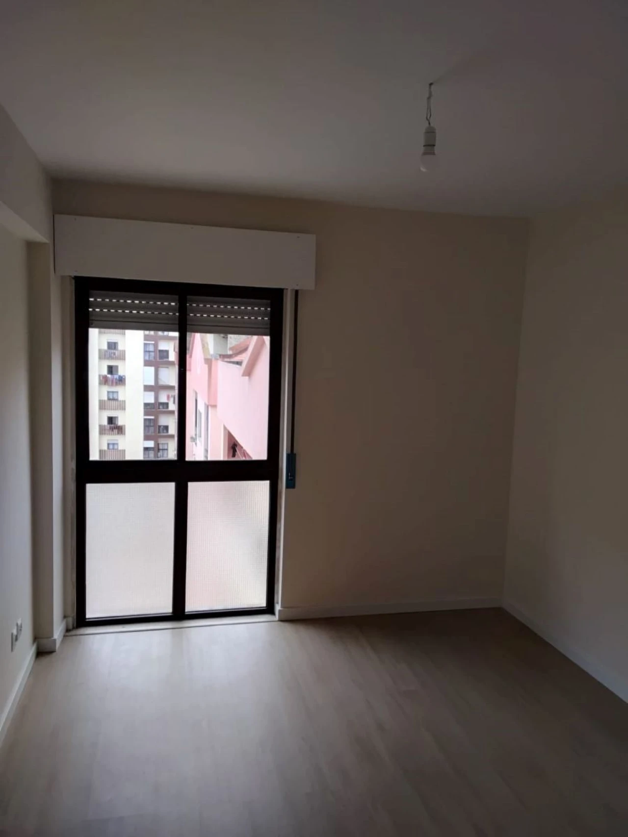 Apartamento T2 para Venda em Algueirão-Mem Martins Foto 17