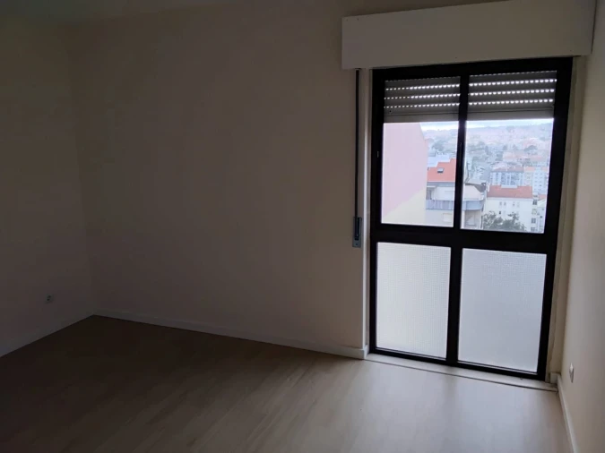 Apartamento T2 para Venda em Algueirão-Mem Martins Foto 13