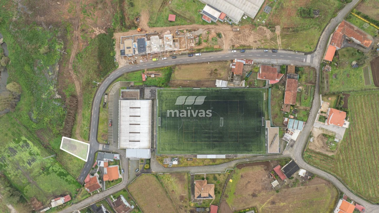 Moradia T3 para Venda em Mire de Tibães Foto 14