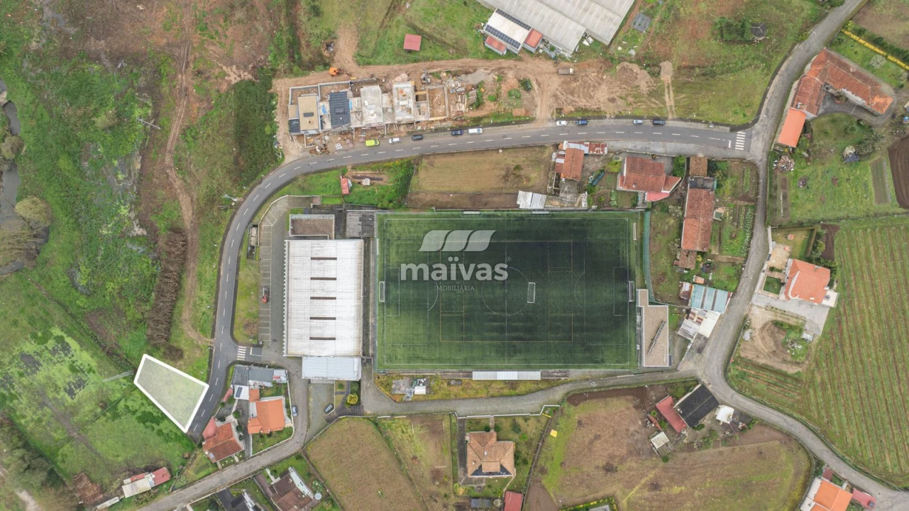 Moradia T3 para Venda em Mire de Tibães Foto 15