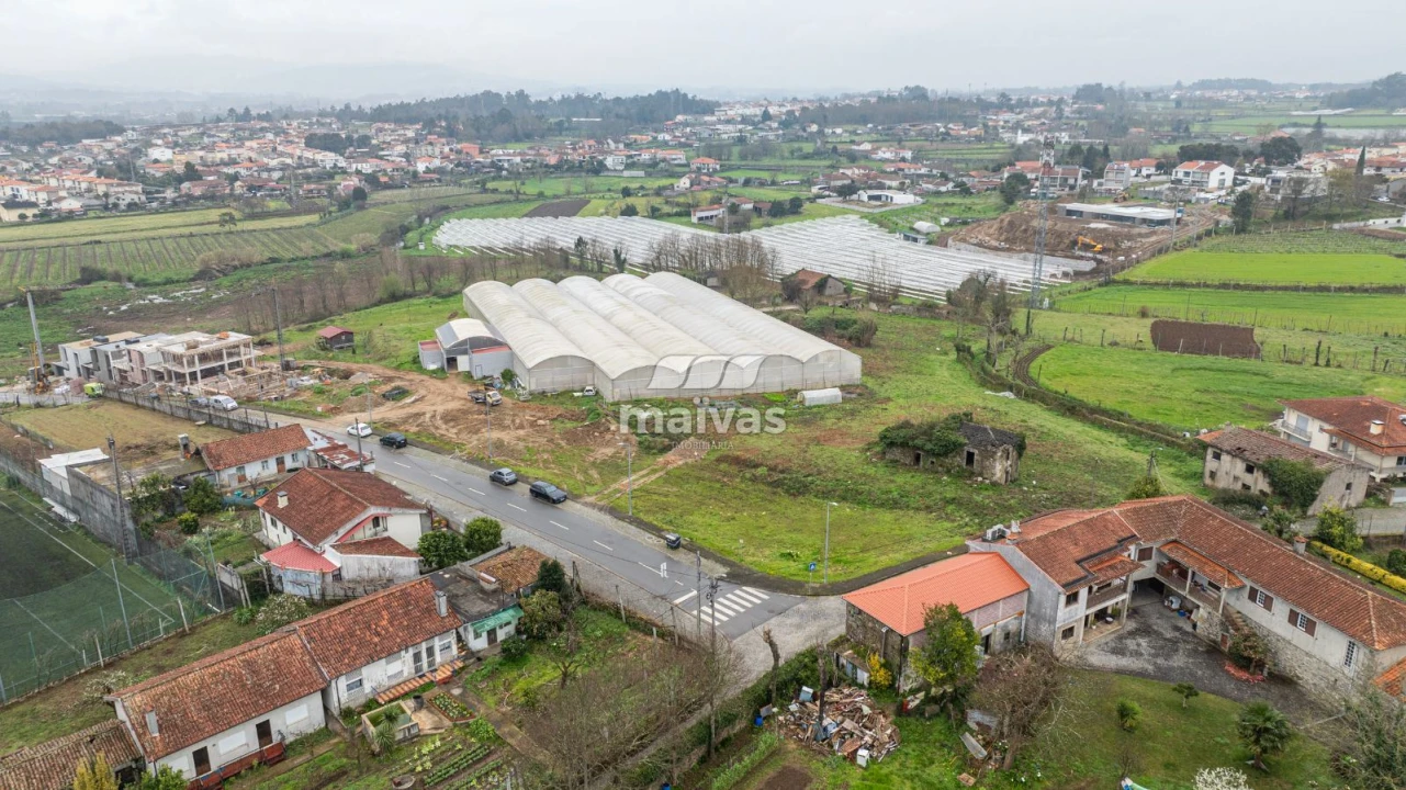 Moradia T3 para Venda em Mire de Tibães Foto 21