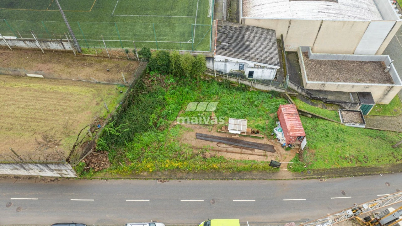 Moradia T3 para Venda em Mire de Tibães Foto 29