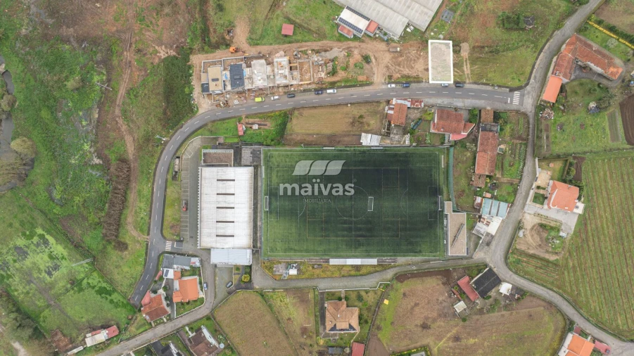 Moradia T3 para Venda em Mire de Tibães Foto 4