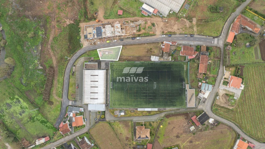 Moradia T3 para Venda em Mire de Tibães Foto 16