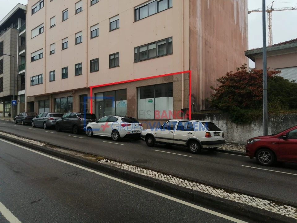 Loja para Venda em São João da Madeira Foto 1