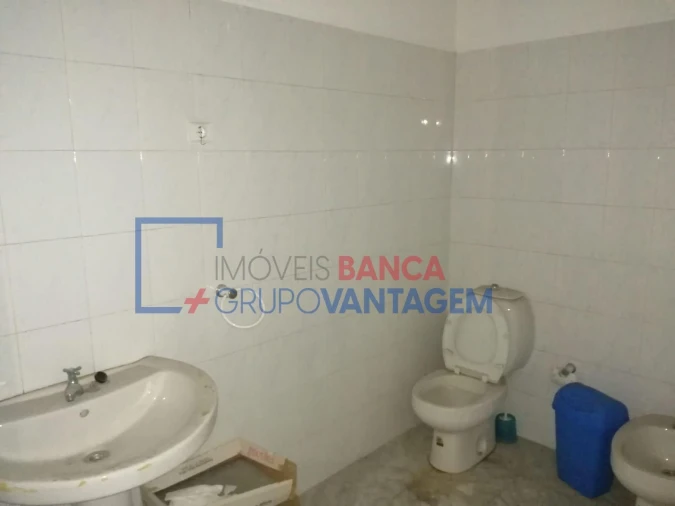 Loja para Venda em São João da Madeira Foto 6