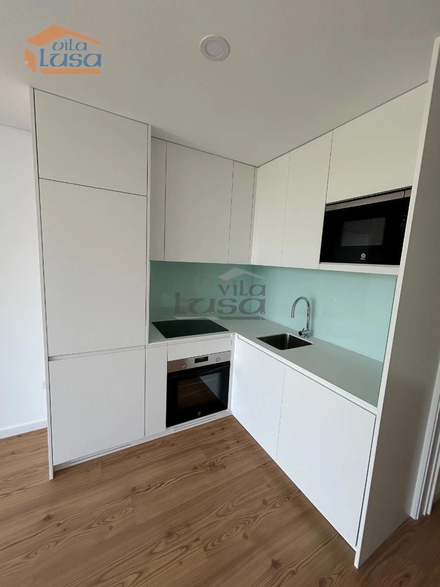 Apartamento T1 para Arrendamento em Paranhos Foto 3