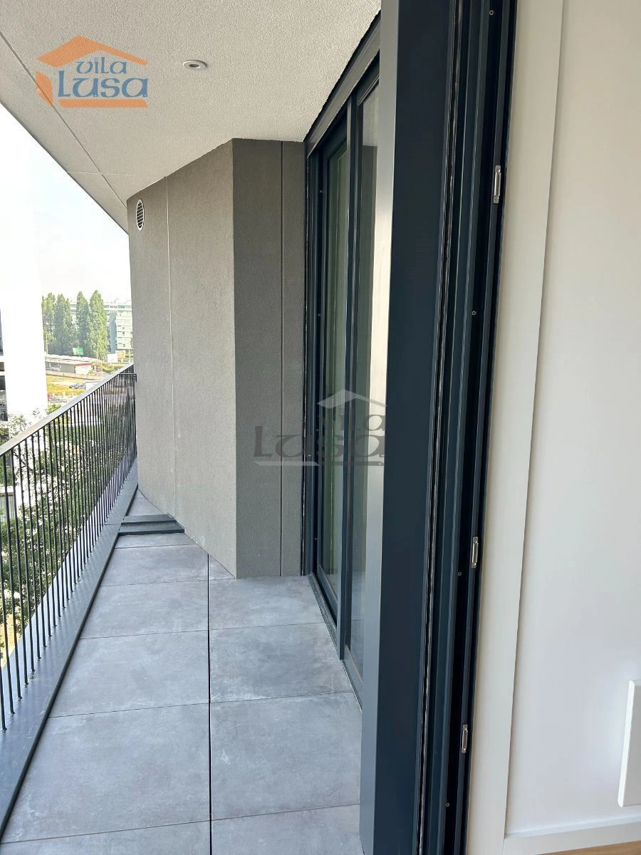 Apartamento T1 para Arrendamento em Paranhos Foto 5