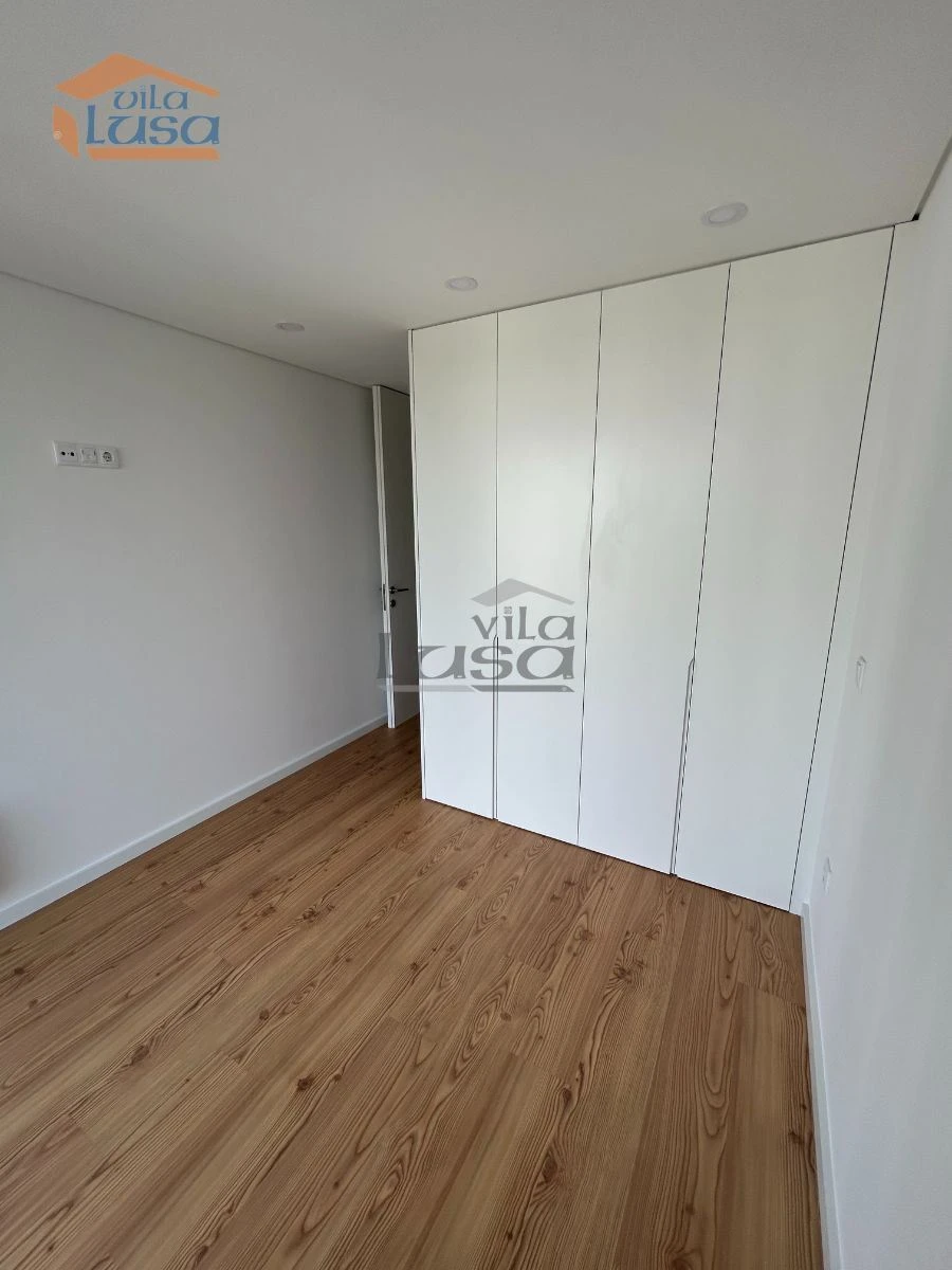 Apartamento T1 para Arrendamento em Paranhos Foto 10