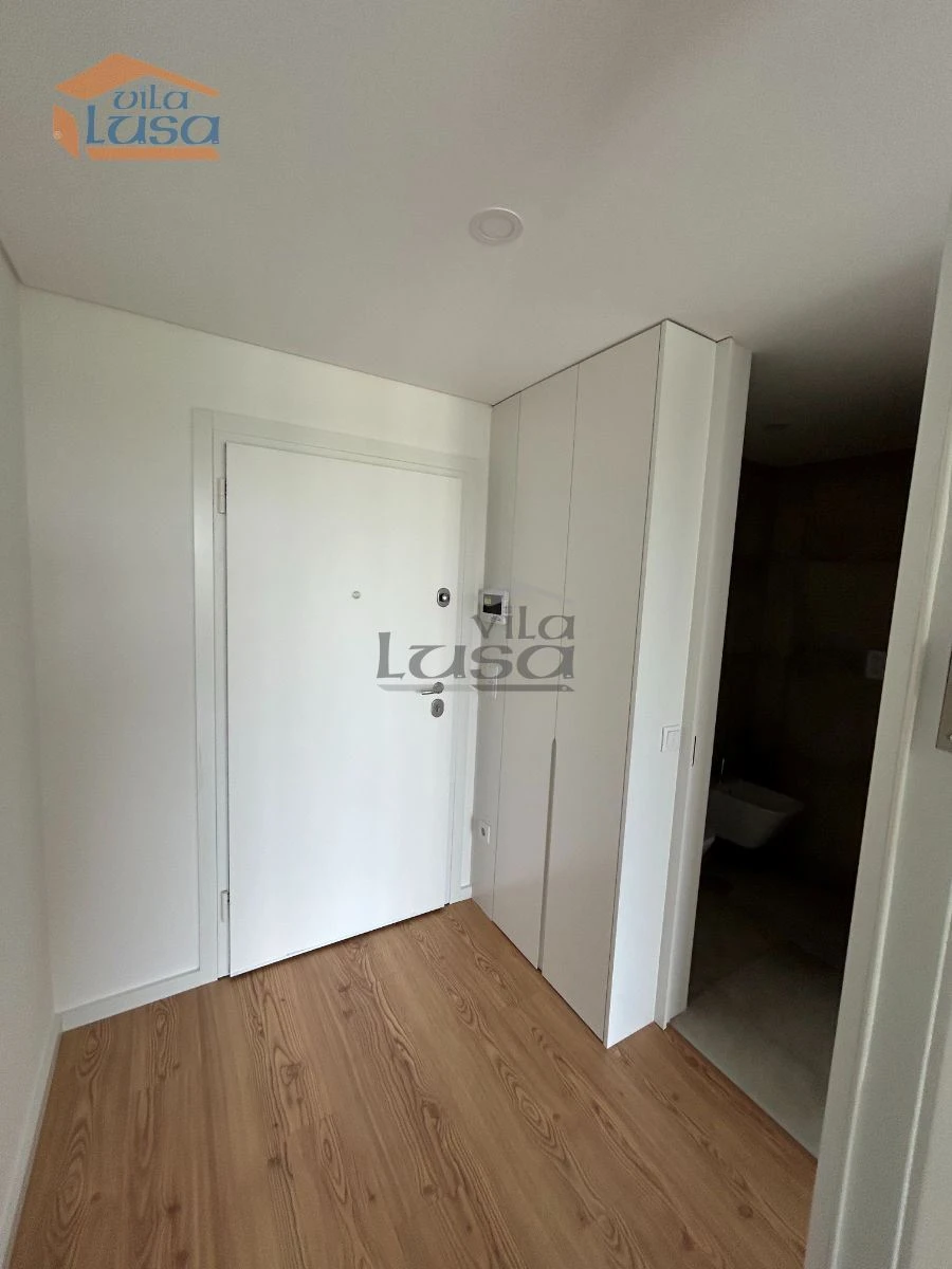 Apartamento T1 para Arrendamento em Paranhos Foto 12