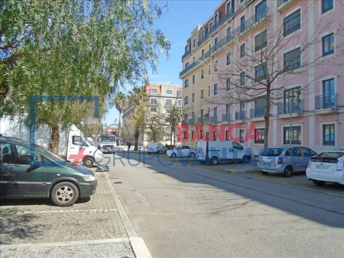 Apartamento T2 para Venda em Oliveira do Douro Foto 2