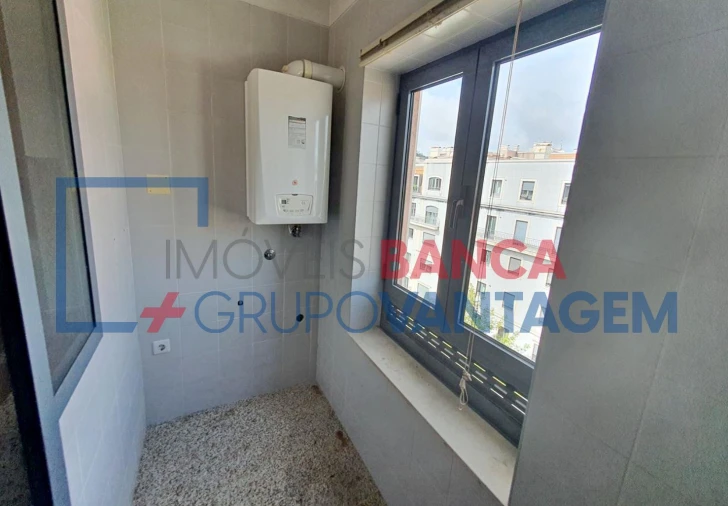 Apartamento T2 para Venda em Oliveira do Douro Foto 7