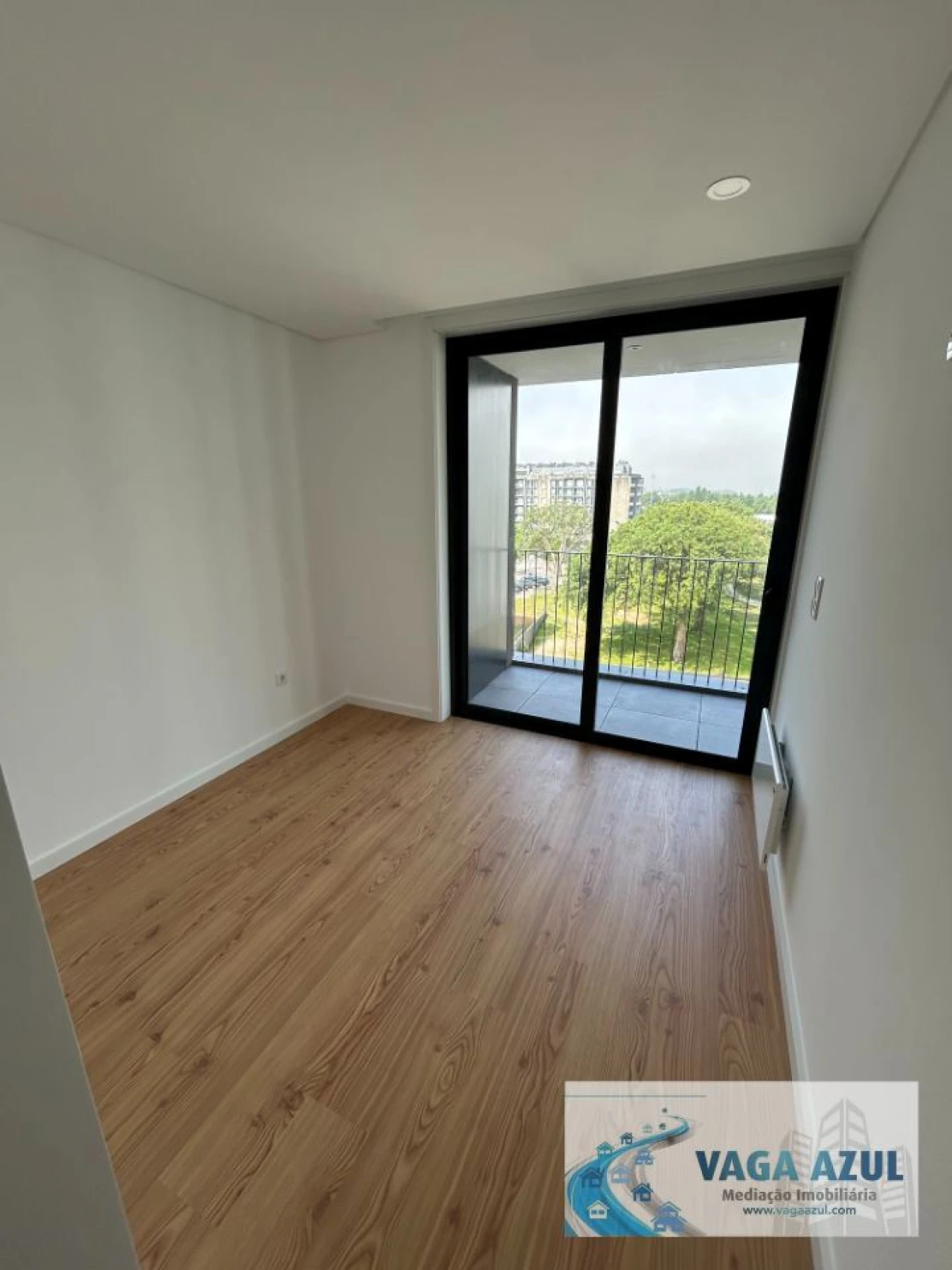 Apartamento T1 para Arrendamento em Paranhos Foto 5