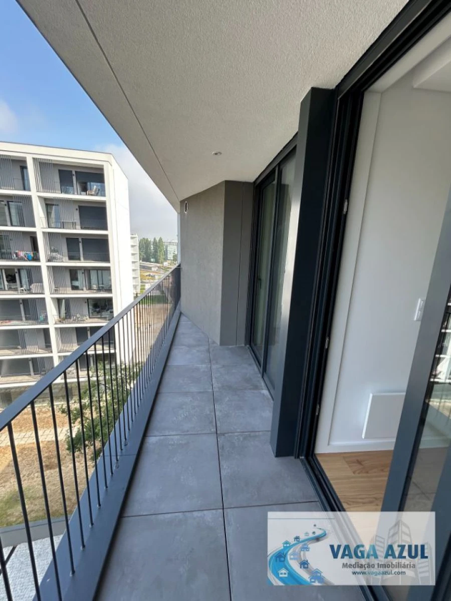 Apartamento T1 para Arrendamento em Paranhos Foto 6