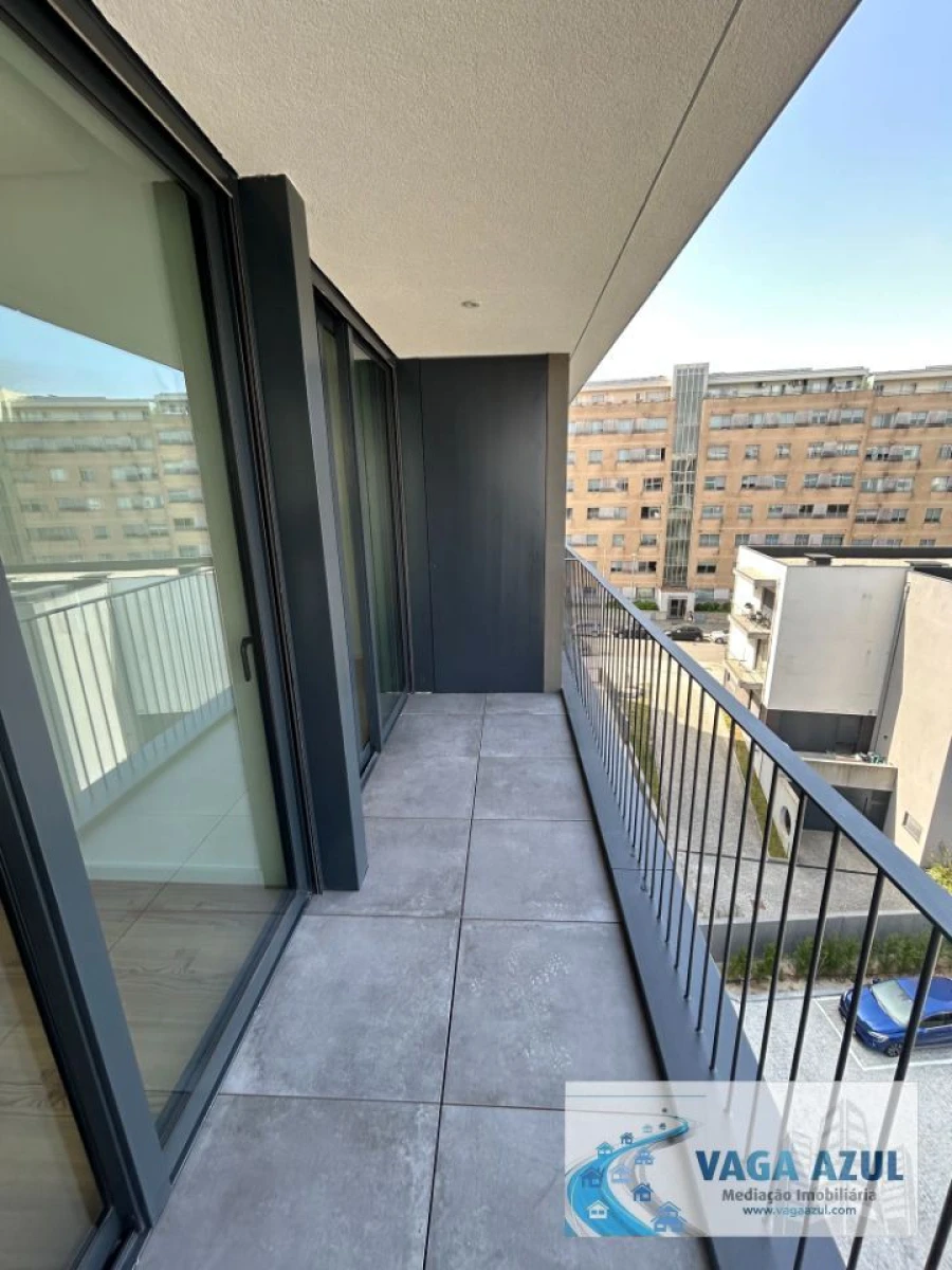 Apartamento T1 para Arrendamento em Paranhos Foto 10