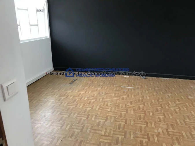 Armazém para Arrendamento em Paranhos Foto 5