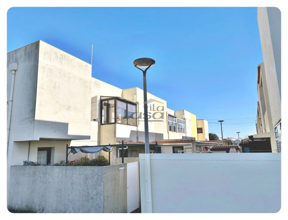 Apartamento T3 para Arrendamento em Arcozelo Foto 1