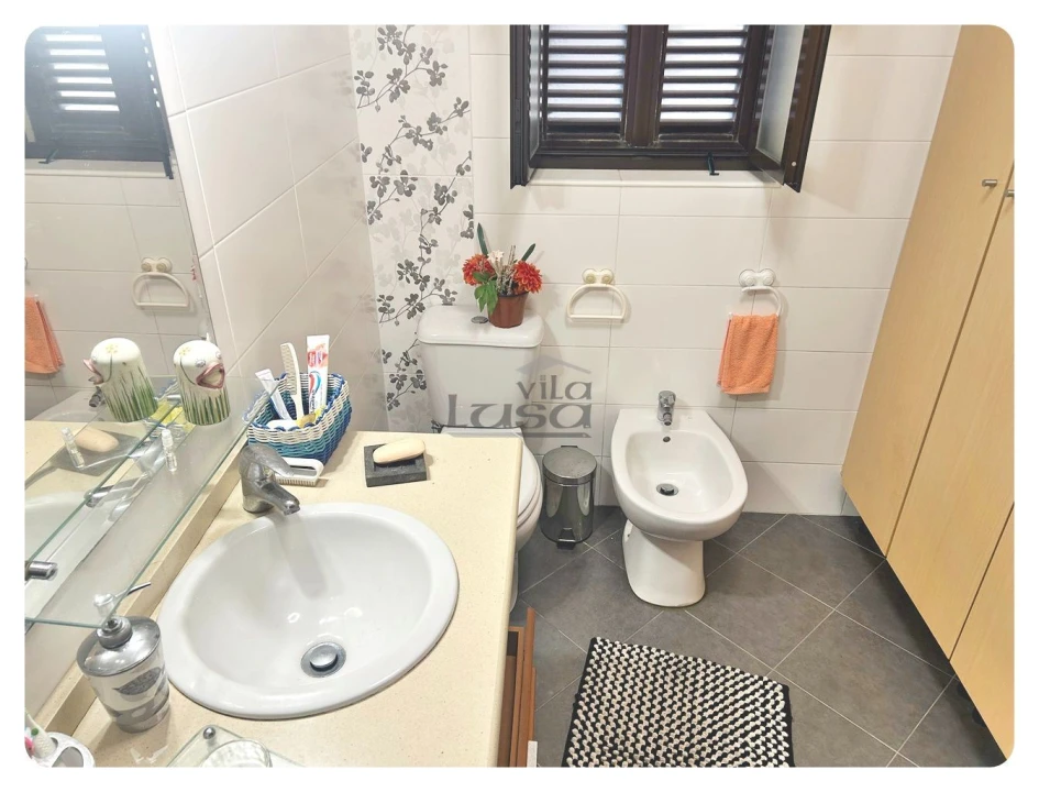 Apartamento T3 para Arrendamento em Arcozelo Foto 11