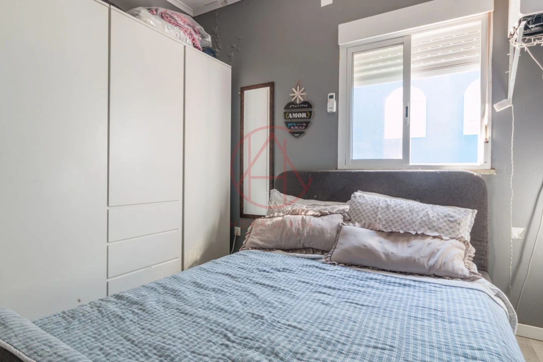 Apartamento T1 para Venda em Baixa da Banheira e Vale da Amoreira Foto 1