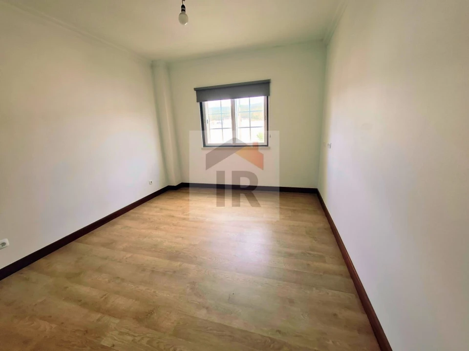 Apartamento T3 para Venda em Foz do Arelho Foto 10