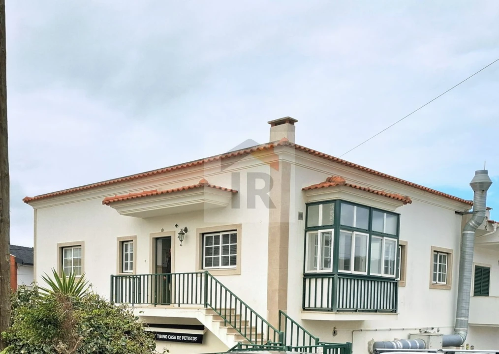 Apartamento T3 para Venda em Foz do Arelho Foto 1