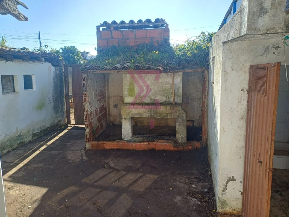 Moradia T2 para Venda em Roliça Foto 9