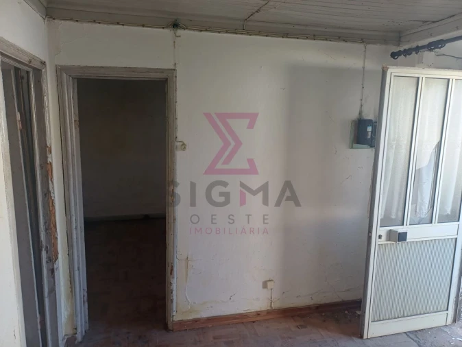 Moradia T2 para Venda em Roliça Foto 7