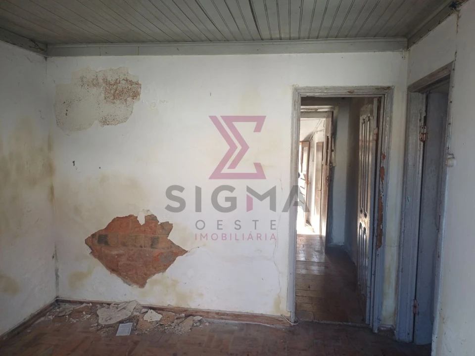 Moradia T2 para Venda em Roliça Foto 8