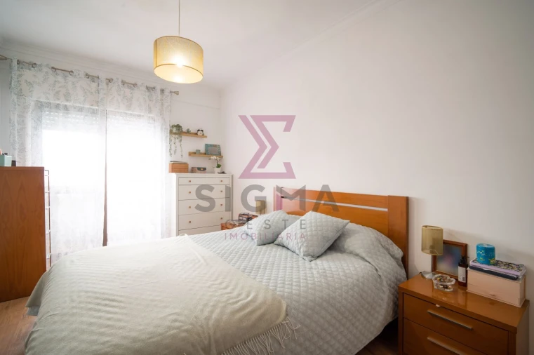 Apartamento T2 para Venda em Cacém e São Marcos Foto 17